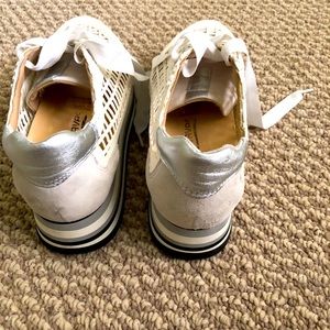 Softwaves shoes, only worn twice